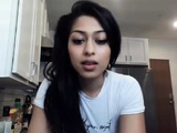 Brunette amateur webcam babe pleases pussy