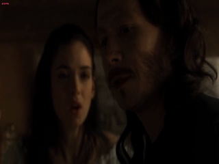 Hot 3 Scenes Of Winona Ryder In Dracula...