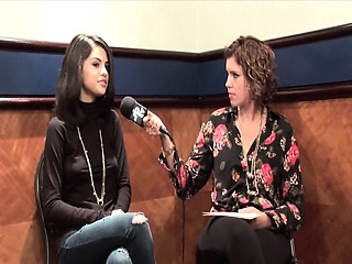 Here Is Selena Looking Hot During A Recent Interview...