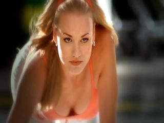 Yvonne strahovski   chuck...