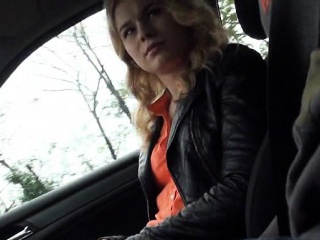 Cute amateur blonde teen nishe pussy fucked in the car