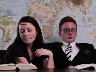 Public handjob by mormon amateur couple