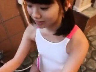 Japanese teen girl gets wet softcore