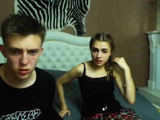 Teen Brunette 95 Fucking On Live Webcam...