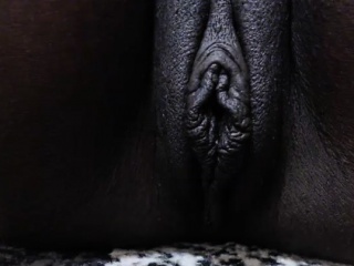 Ebony Michelle Shows Solo In Close Up...