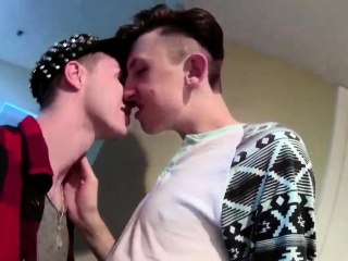 Small Boys Kissing Gay Sex And Tube Bareb...