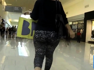  Pawg Booty Jiggle In Tights...