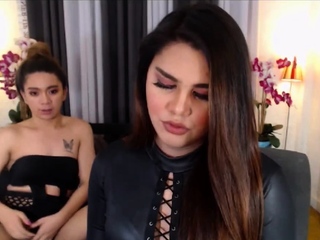 Lesbians On Webcam...