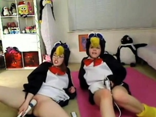 Teen Penguins On Cam...