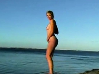 Nude Beach Blond...