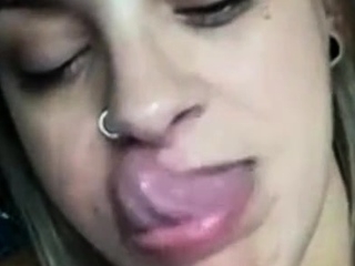 Beauty Shows Off Longest Tongue And Wide Throat...