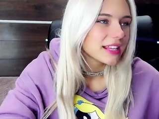 Blonde Teen Solo Masturbation...