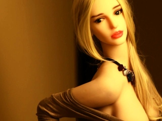 Blonde Milf Tebux Sex Doll With For Deepthroating...