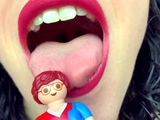 Molly Darling – Giantess Threatens To Eat You – Vore