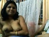 Indian Amateur Shows Off Her Assets on Webcam