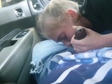 AMATEUR BLONDE SUCKING A BIG BLACK COCK IN A CAR