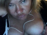 Big-Breasted American Woman on Webcam HD